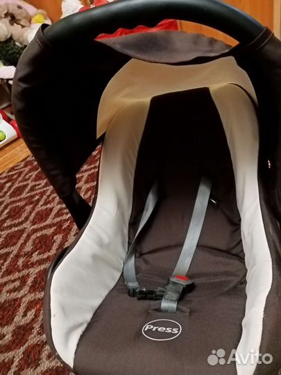 Прогулочная коляска 3 в 1