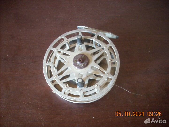 Продам катушки спининговые