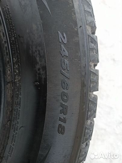 Roadstone Winguard WinSpike SUV 245/60 R18 105