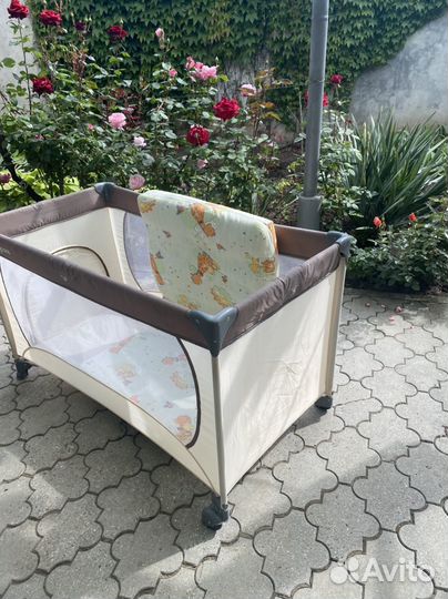 Манеж детский складной