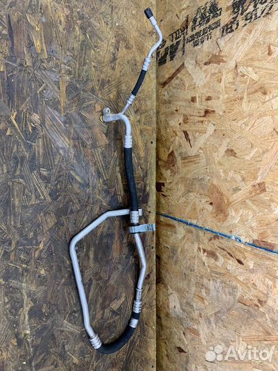 Всасывающая трубка BMW E90 E91 E92