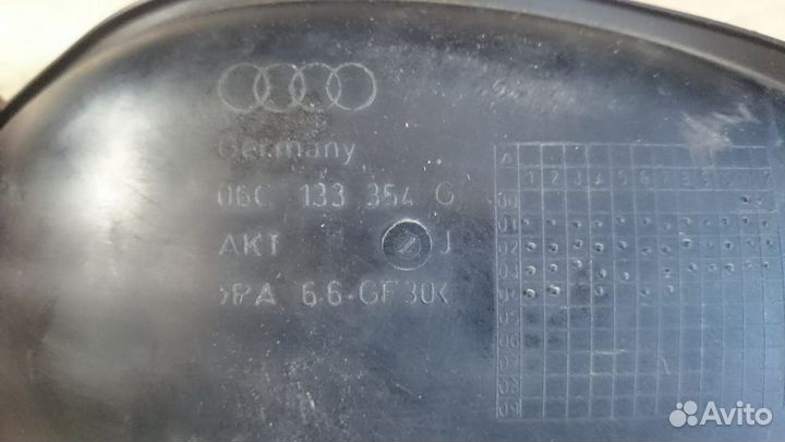 Шланг и фланец забора воздуха Audi A8 D3