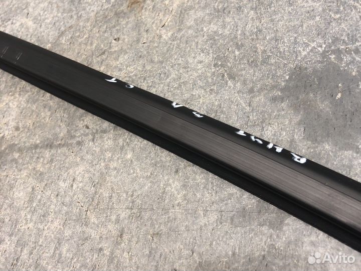 Зад лев внутр бархотка Stinger GT