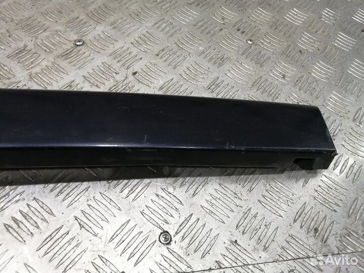 Накладка крышки багажника Range Rover Sport L320