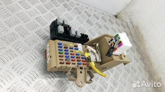 Блок предохранителей subaru impreza 3 (KMA03M101)