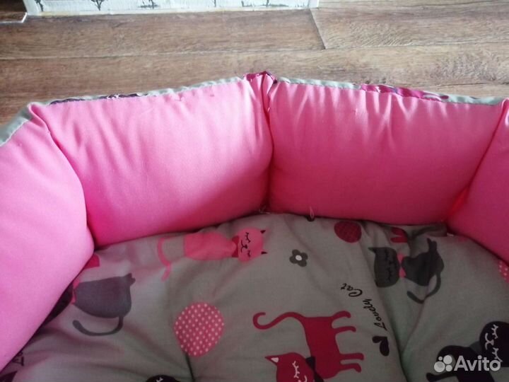 Лежанка для кошек