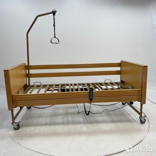 Медицинская функциональная кровать MET Terna