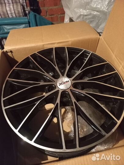 Литые диски R18