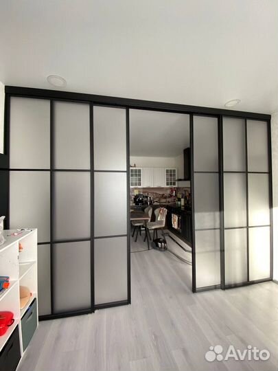 Перегородка из стекла под ключ