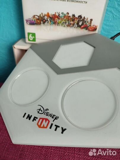 Disney Infiniti / 2 0 / 3 0