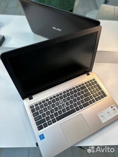 Asus