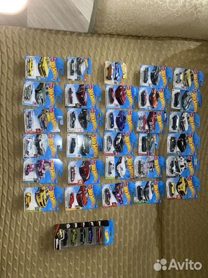 Мнооооого hotwheels