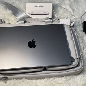 Macbook air 13 2022 m2 8/512 space gray