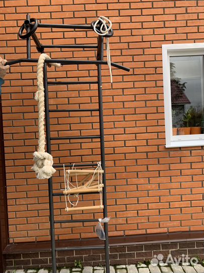 Шведская стенка с турником и брусьями