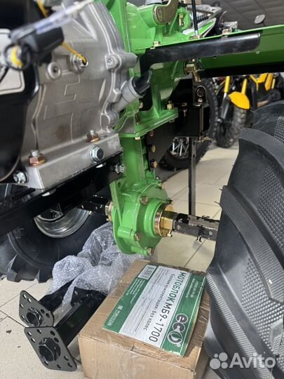 Мотоблок(17 л.с., колеса 