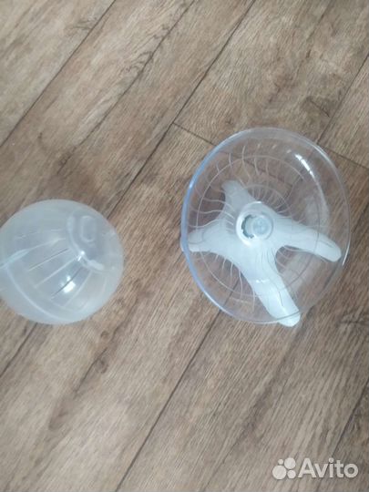 Укомплектованная клетка с хомяком