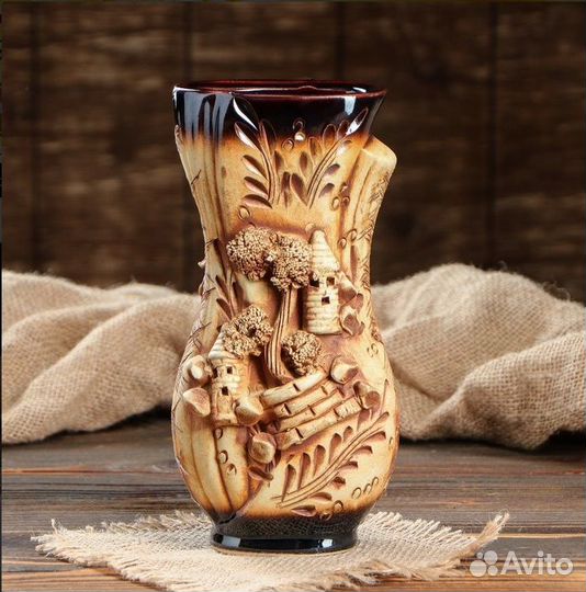 Вазы настольные, С замками, лепка, коричневая