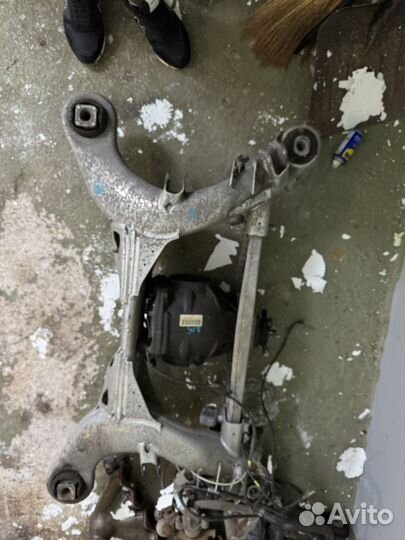 Редуктор задний на Мерседес Е-200. 211 кузов