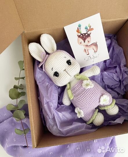 Вязаная игрушка зайка ручная работа