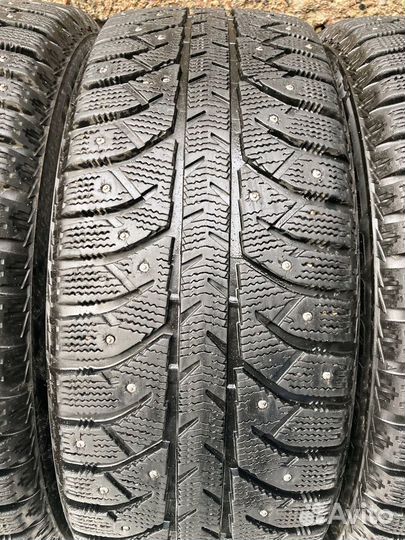 Bridgestone Ice Cruiser 7000 205/55 R16