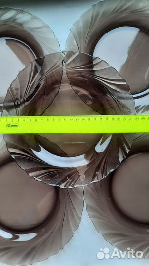 Тарелки столовые Франция