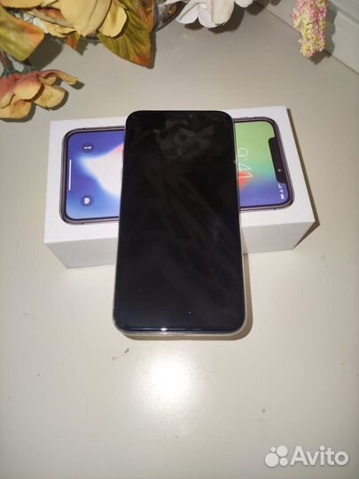 iPhone X, 64 ГБ