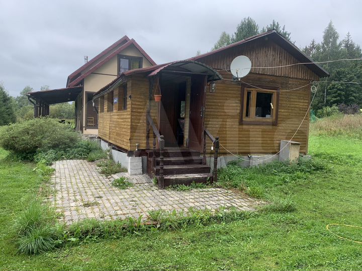 Дом 215 м² на участке 40 сот.