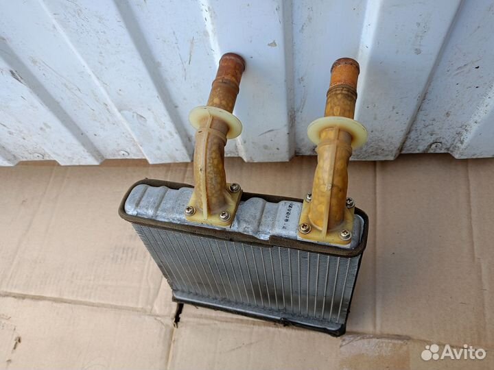 Радиатор печки отопителя Nissan Cefiro A33