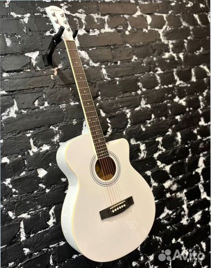 Акустическая гитара Elitaro новая