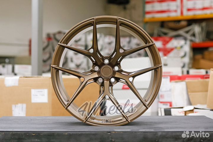 Кованые диски Audi RS5 R20