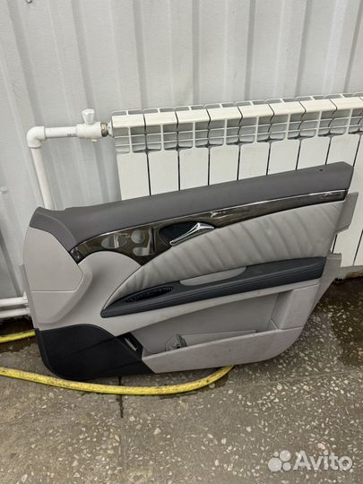 Обшивка двери mercedes w211