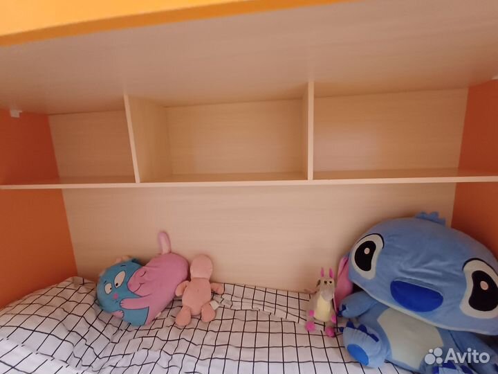 Детская двухярусная кровать