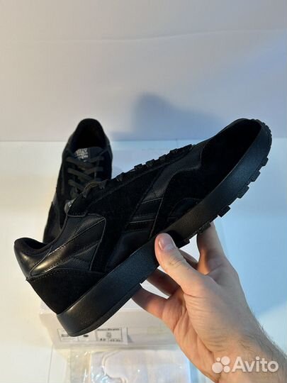 Maison Margiela x Reebok Tabi Black 8.5US