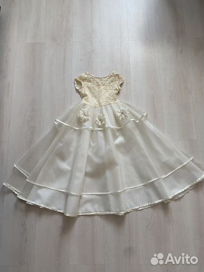 Нарядное платье для девочки