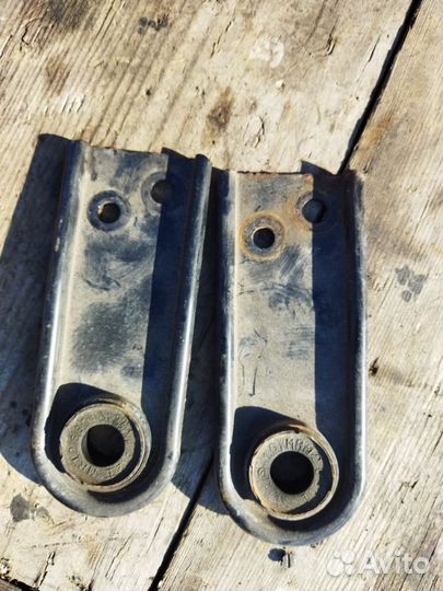 Крепление радиатора Mitsubishi Pajero V83W 6G72