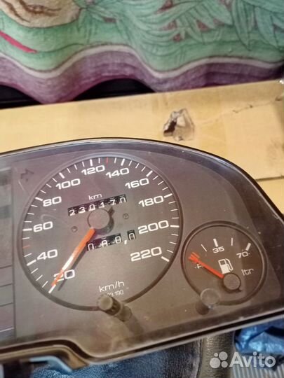 Приборная панель на Audi 80