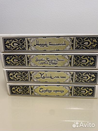 Книги. М. Булгаков, Н.Лесков, А. Ладинский и др