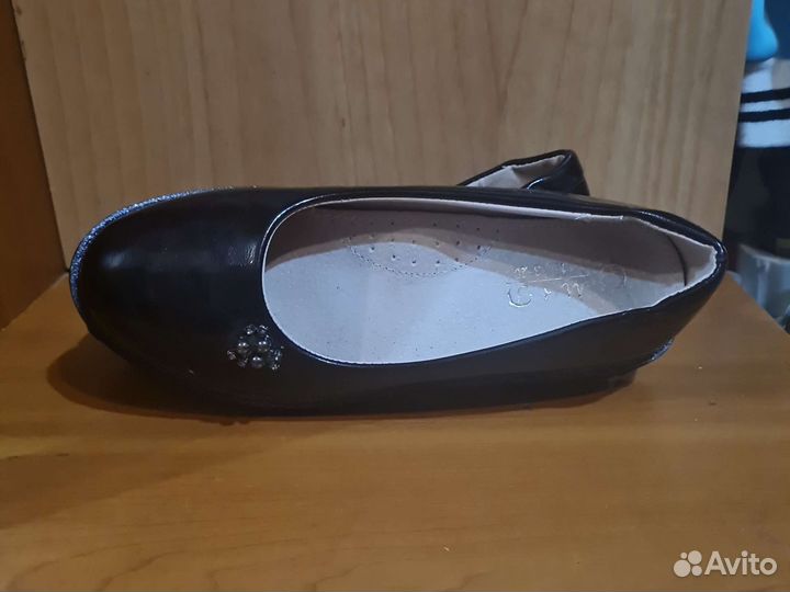 Туфли школьные для девочки 34 размер новые