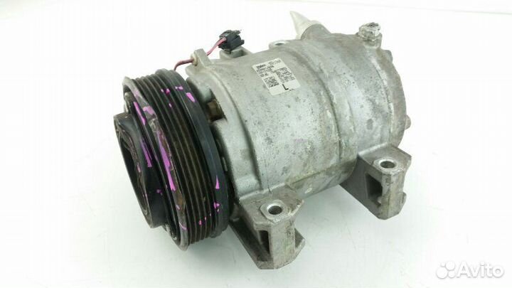 Компрессор кондиционера Nissan Elgrand TE52 QR25