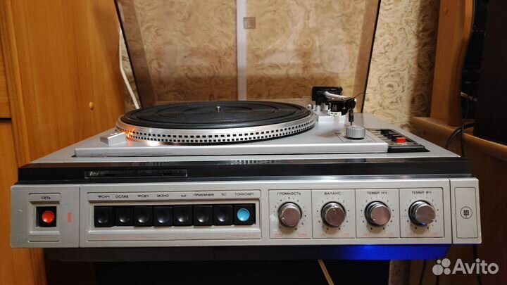 Проигрыватель винила Вега 109-108
