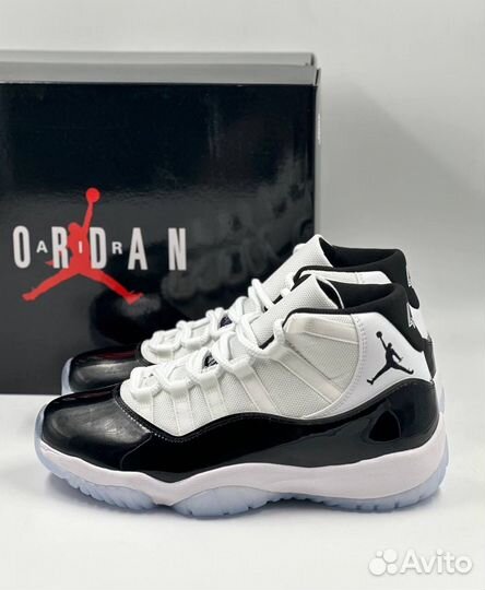 Nike Air Jordan 11 Retro Concord