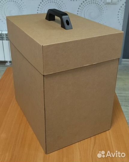 Термоконтейнер в коробке