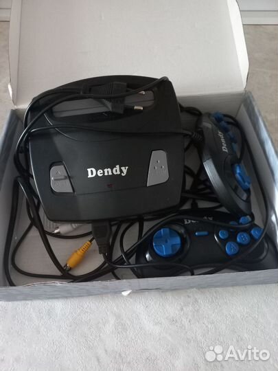Игровая приставка dendy