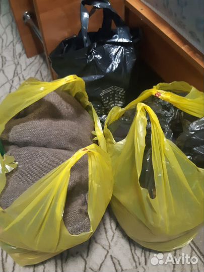 Вещи женские в ассортименте