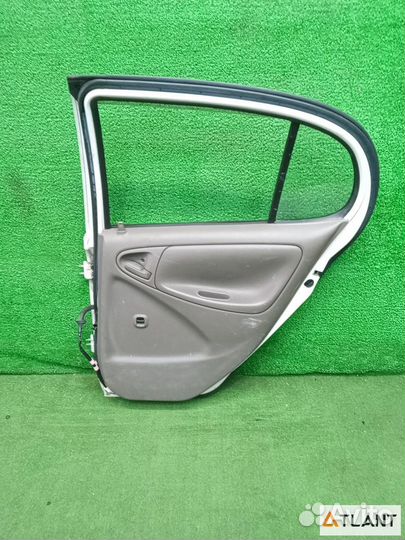 Дверь боковая задний правый toyota platz