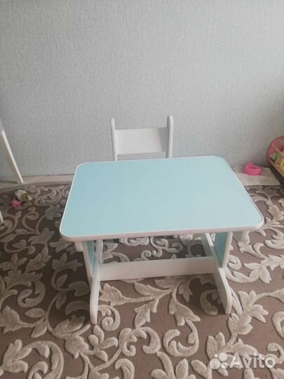 Детский стол и стул