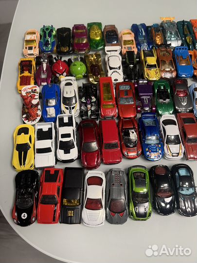 Hot wheels машинки