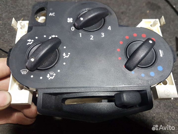 Блок печки Renault Logan 1