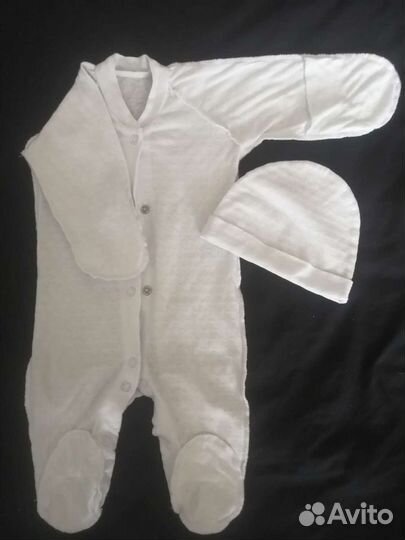 Детские вещи. Комбинезон
