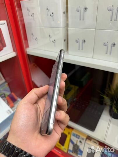 iPhone X, 256 ГБ